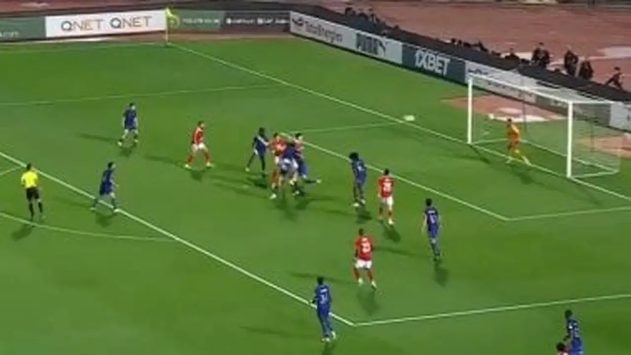 تريزيجيه يمنح الأهلي التقدم أمام الترجي التونسي بعد مرور 15 دقيقة فقط